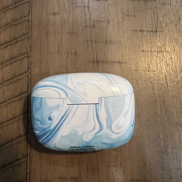 Polaroid Wireless Ear Buds - Picture 3 of 8